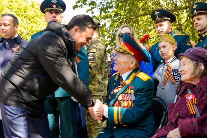Андрей Воробьев на церемонии зажжения Вечного огня в Королеве