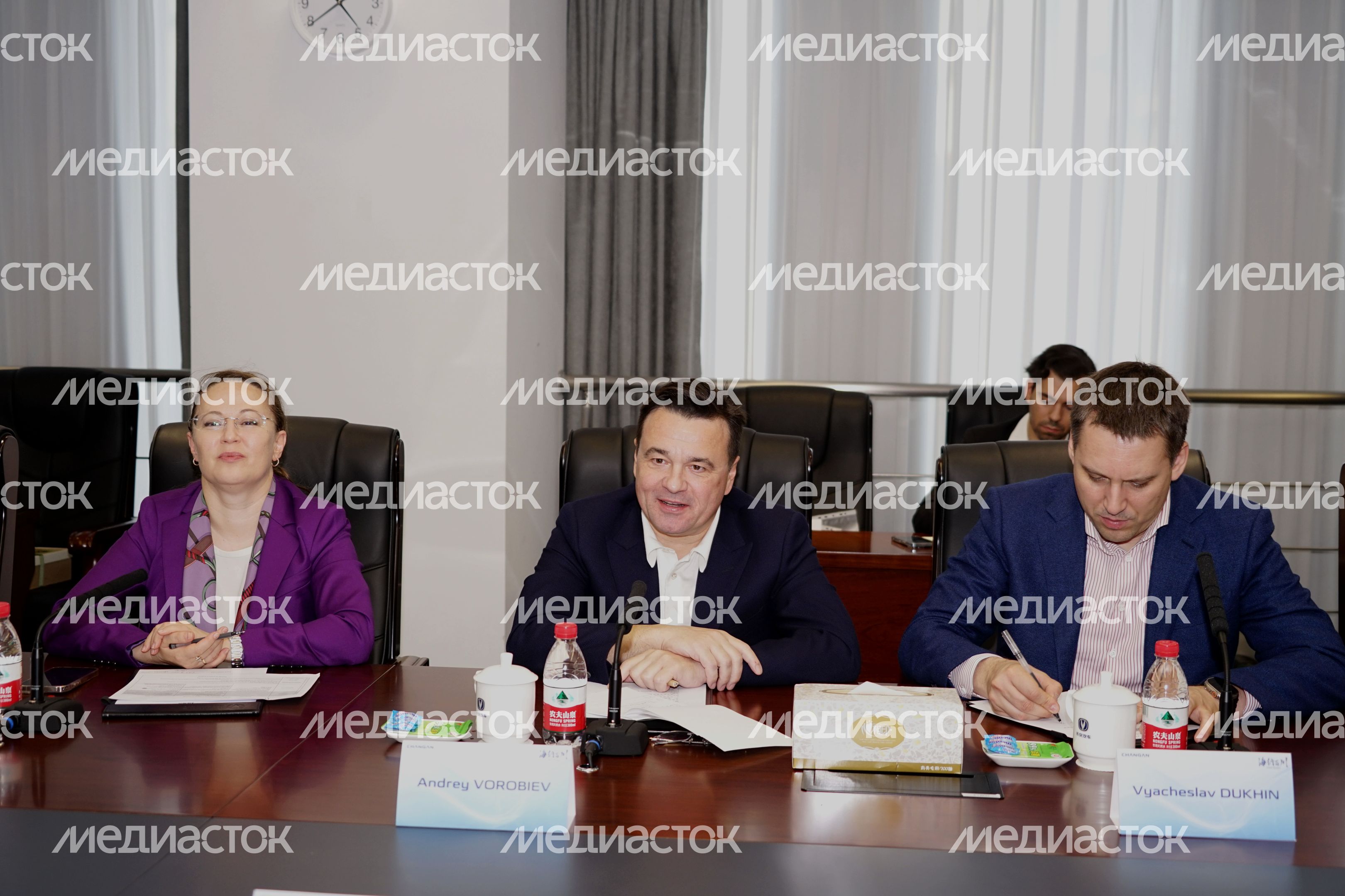 Посещение автозавода Changan Automobile Group в Китае Губернатором Подмосковья Посещение автозавода Changan Automobile Group в Китае Губернатором Подмосковья