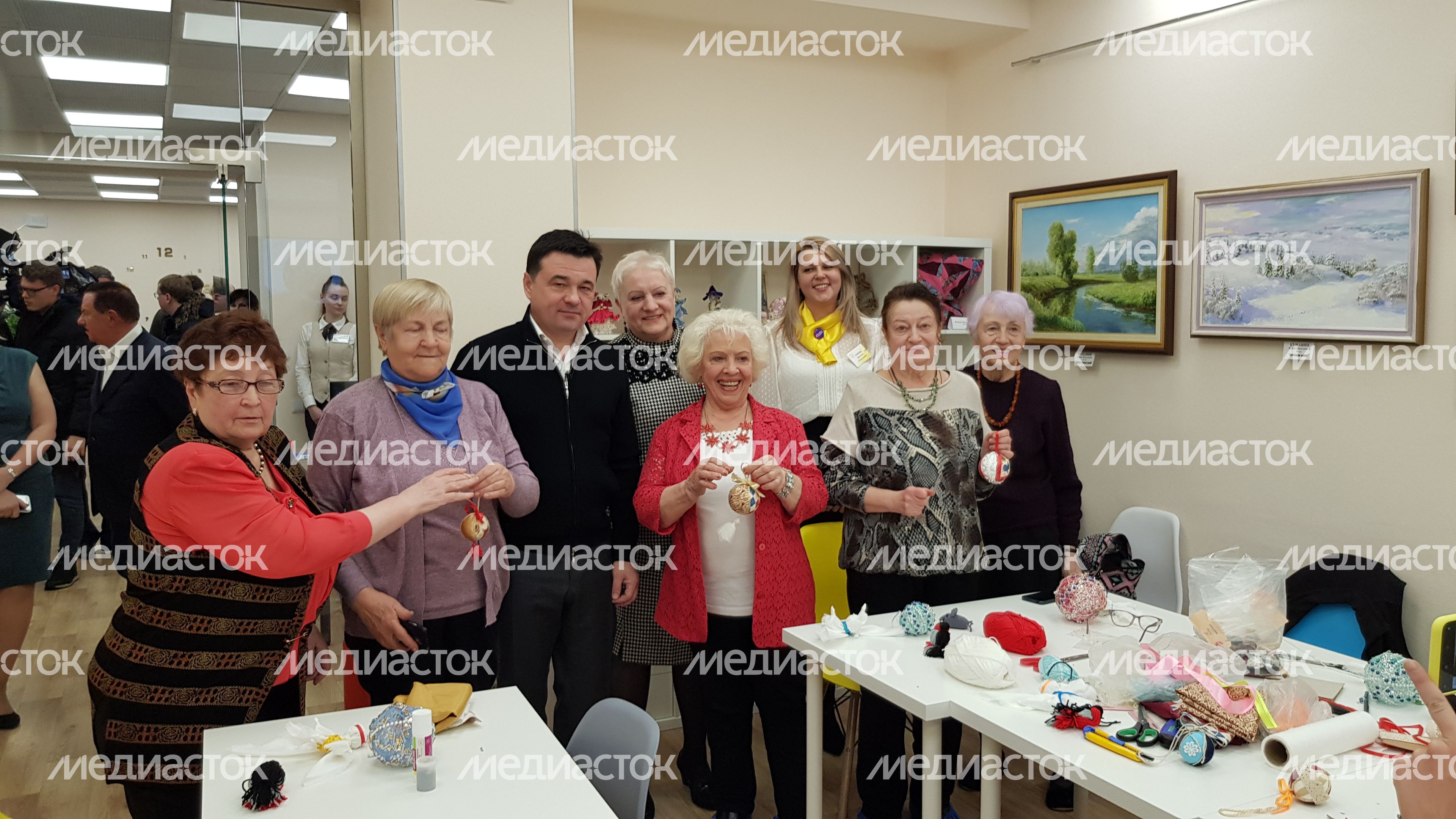 Посещение губернатором Подмосковья клуба «Активное долголетие» в Королёве
