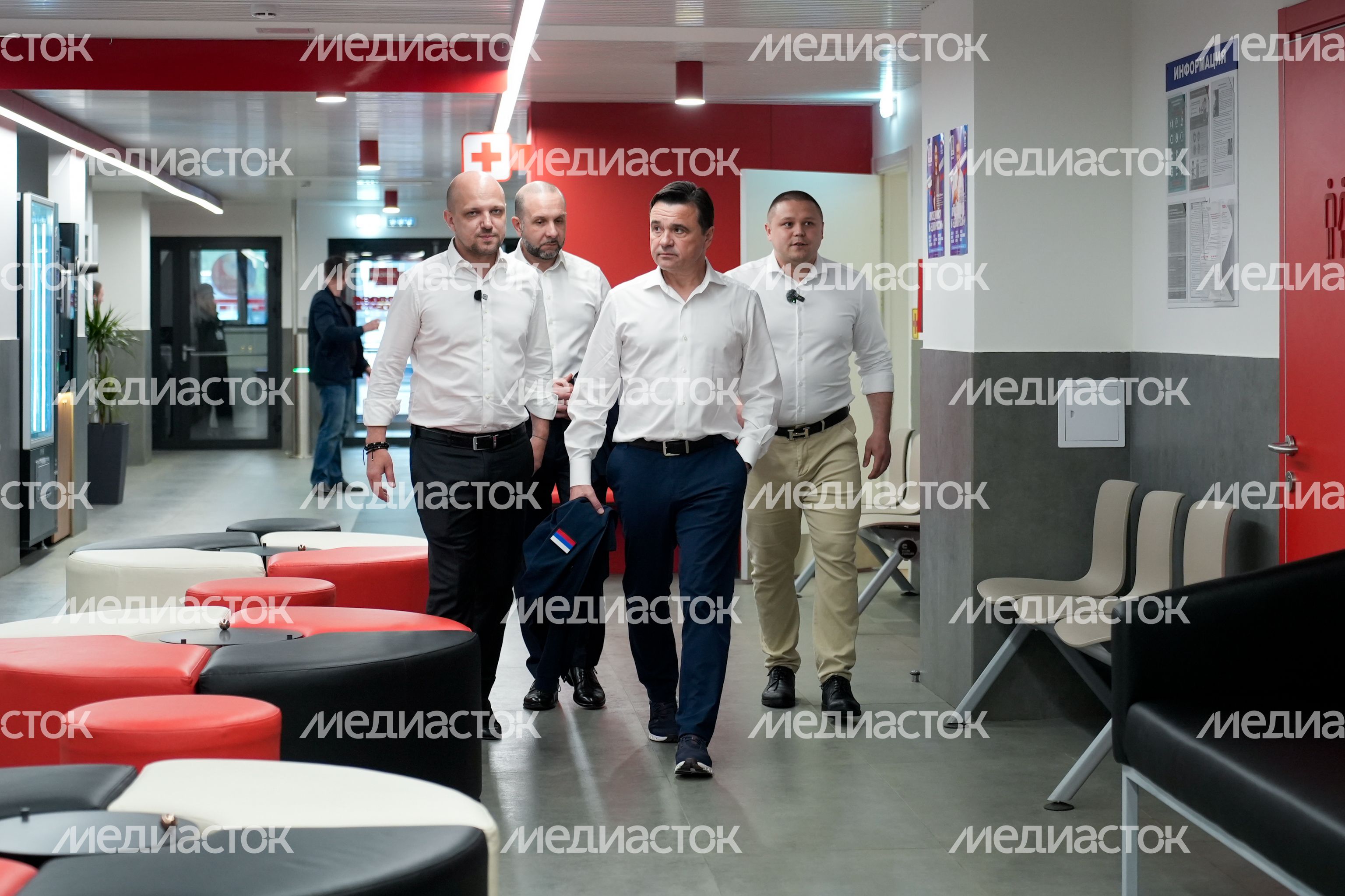 Андрей Воробьев проверил работу стадиона "Торпедо" в Орехово-Зуеве Андрей Воробьев проверил работу стадиона "Торпедо" в Орехово-Зуеве