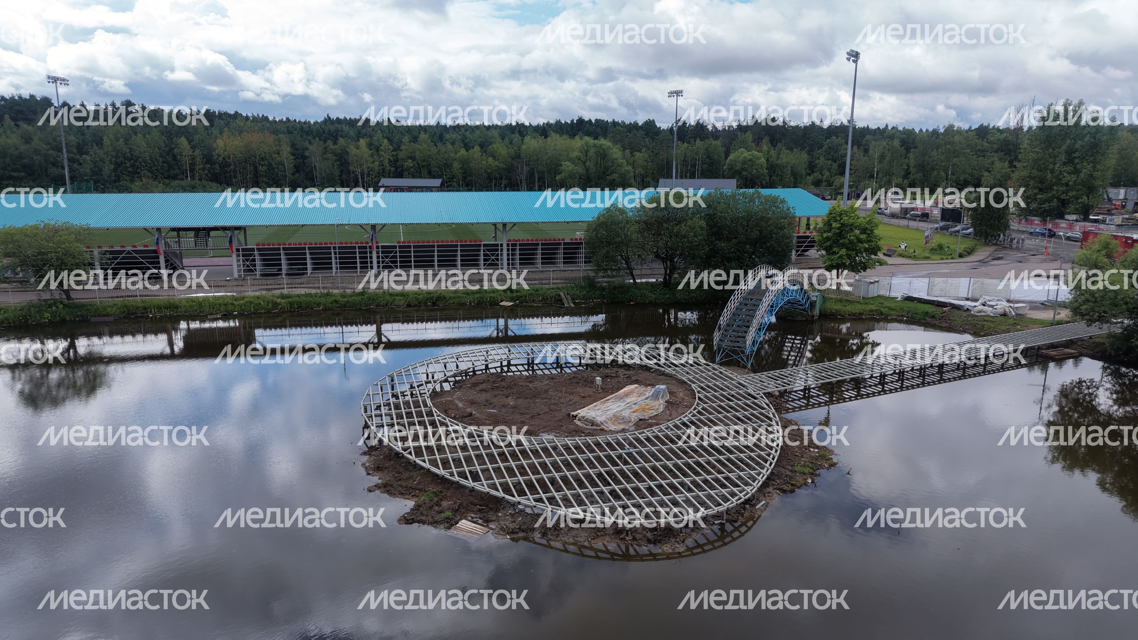 Благоустройство набережной пруда "Москвич" в Лобне