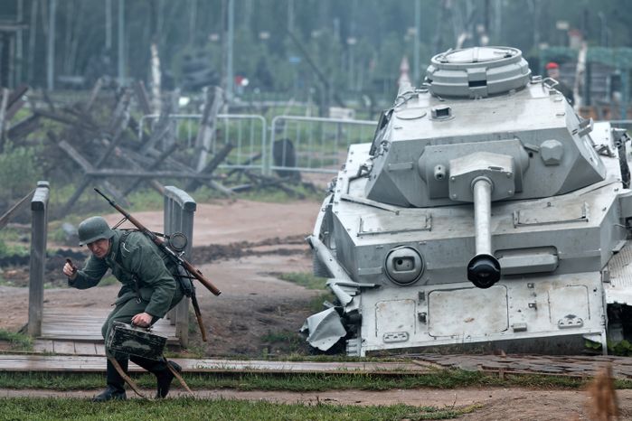 Военно-историческая реконструкция «Первый день войны» у Главного храма ВС РФ в День памяти и скорби