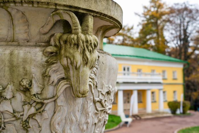 Осень в усадьбе музея-заповедника «Горки Ленинские»