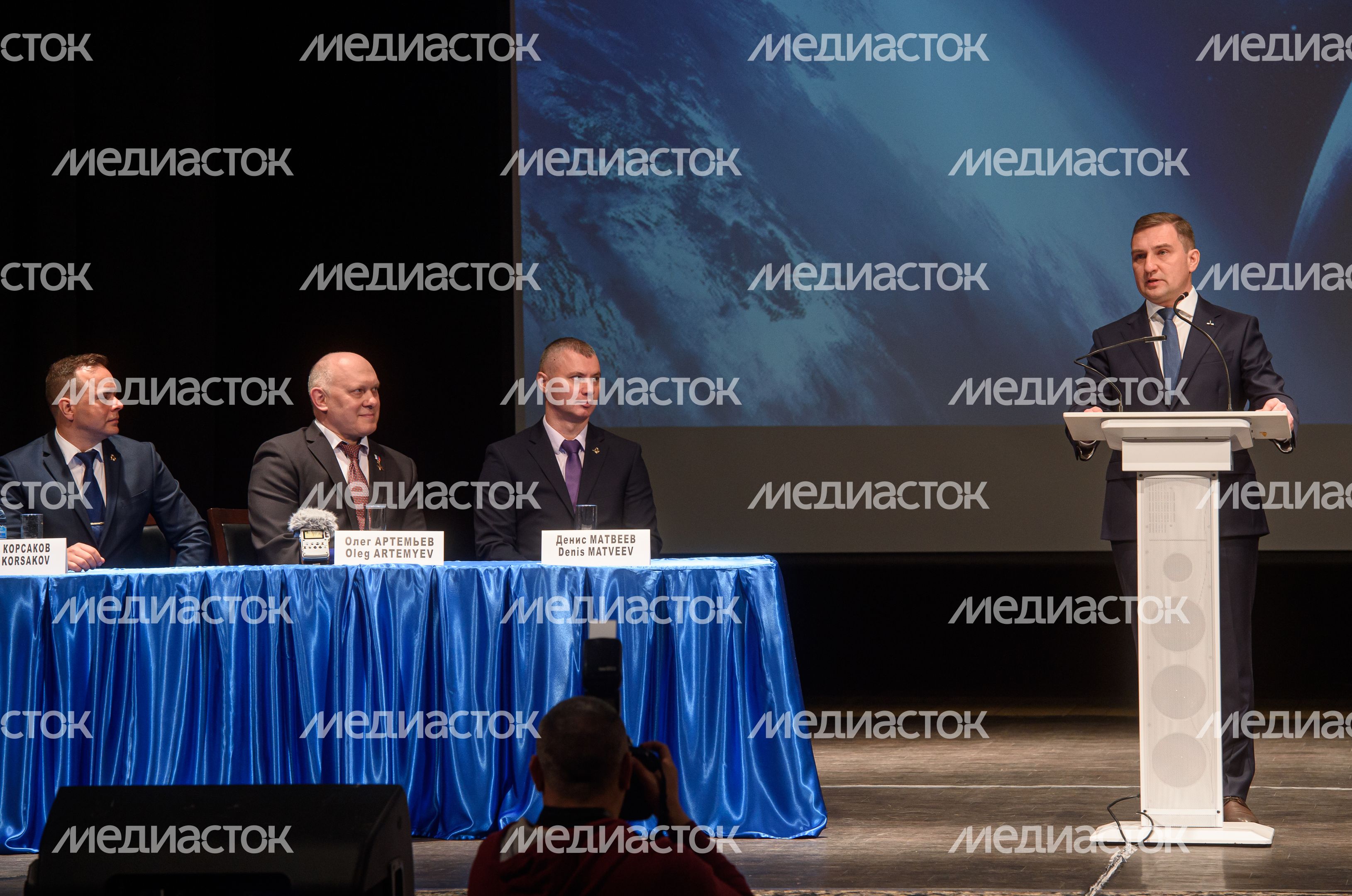 Торжественная встреча космонавтов и астронавтов 67-й длительной экспедиции на МКС