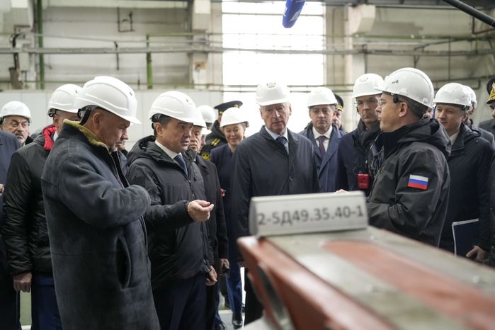 Андрей Воробьев, Николай Патрушев и Игорь Щёголев посетили Коломенский завод