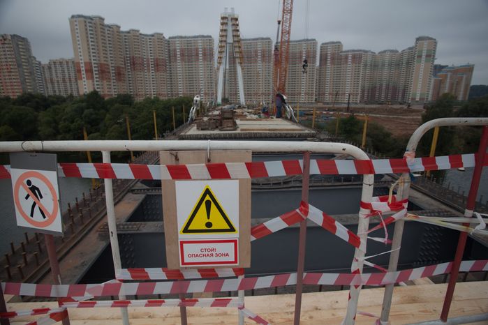 Cтроительство пешеходного моста в Красногорске