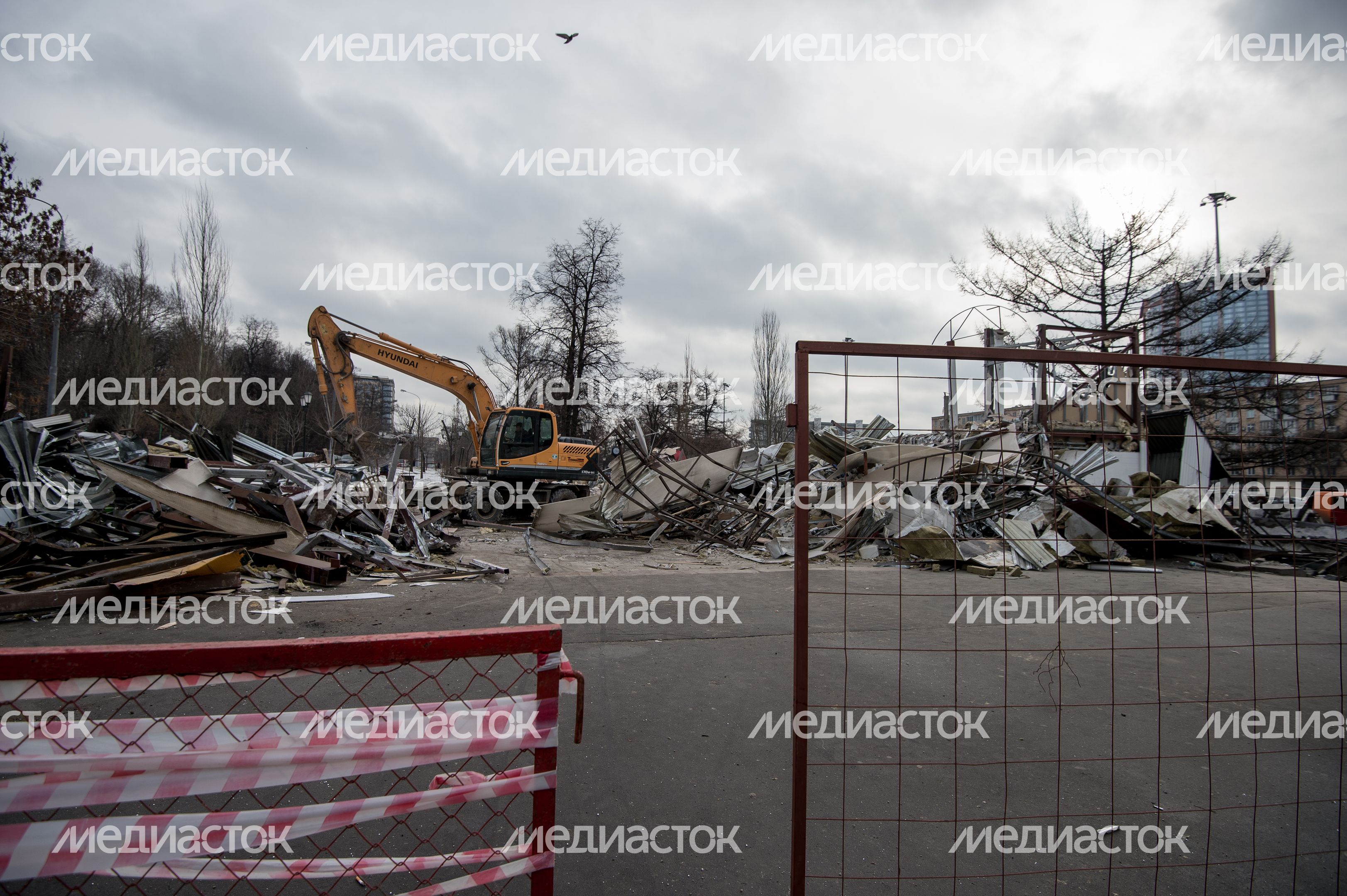 Снос самостроя у станции метро Динамо в Москве