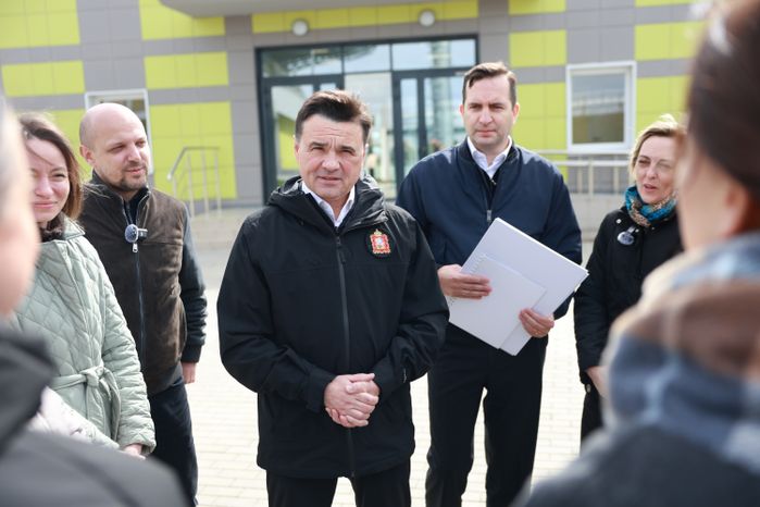 Андрей Воробьев проверил готовность современного стадиона для регби в Монино