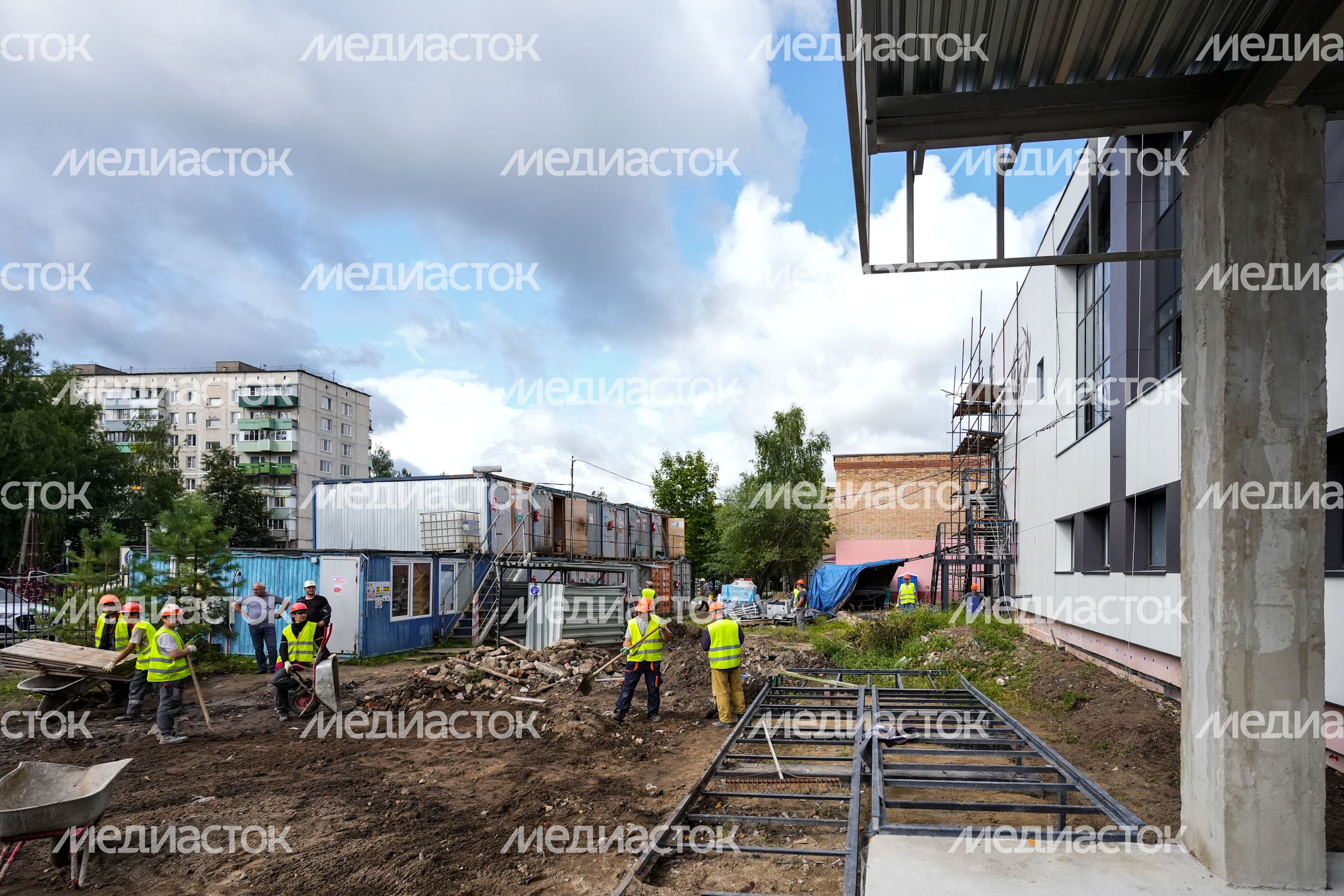 Реконструкция спортивной школы "Феникс" в Ликино-Дулеве