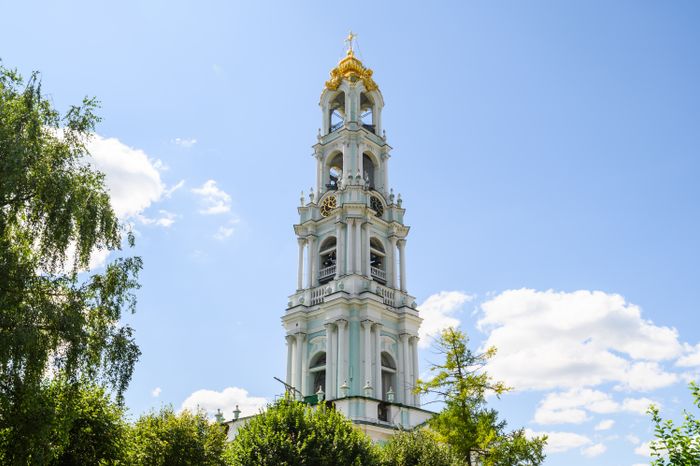 Солнечная Свято-Троицкая Сергиева лавра