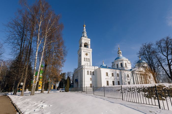 Собор Спаса Нерукотворного Образа в Спасо-Влахернском женском монастыре в поселке Деденево Дмитровского округа