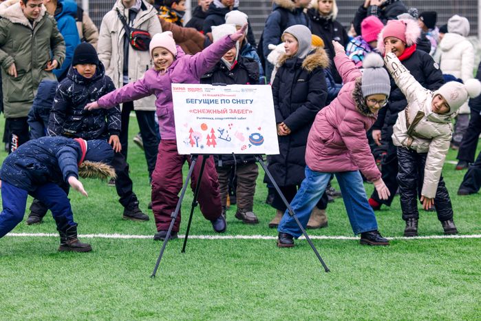Спортивно-развлекательное мероприятие «Бегущие по снегу» в Кузьминском лесопарке в Котельниках