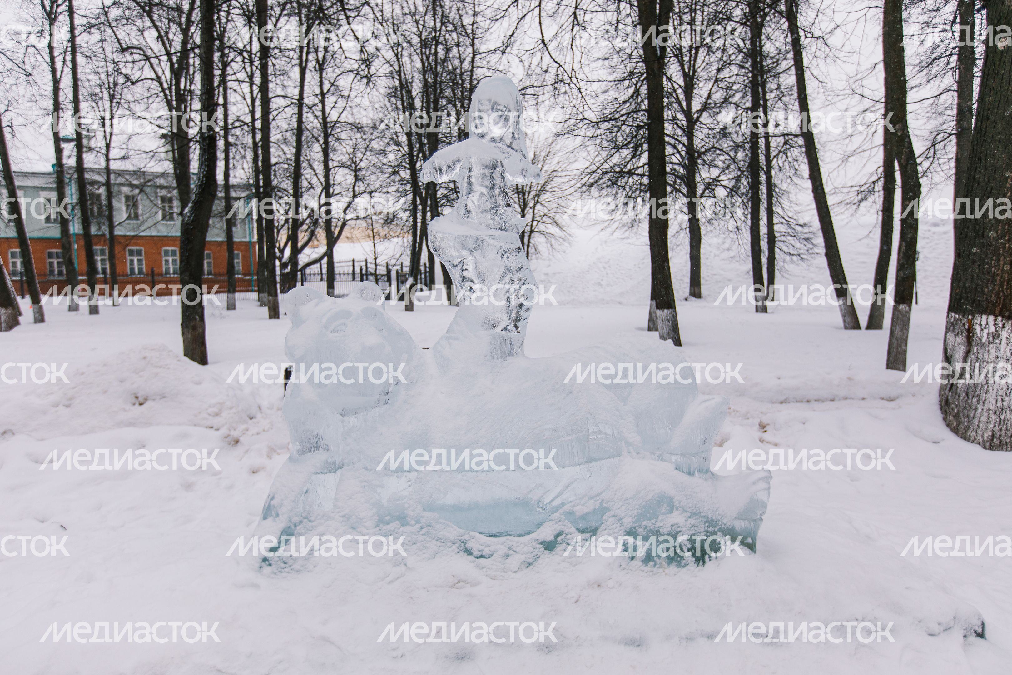 Дмитров. Ледяные скульптуры на Исторической площади Дмитров. Ледяные скульптуры на Исторической площади