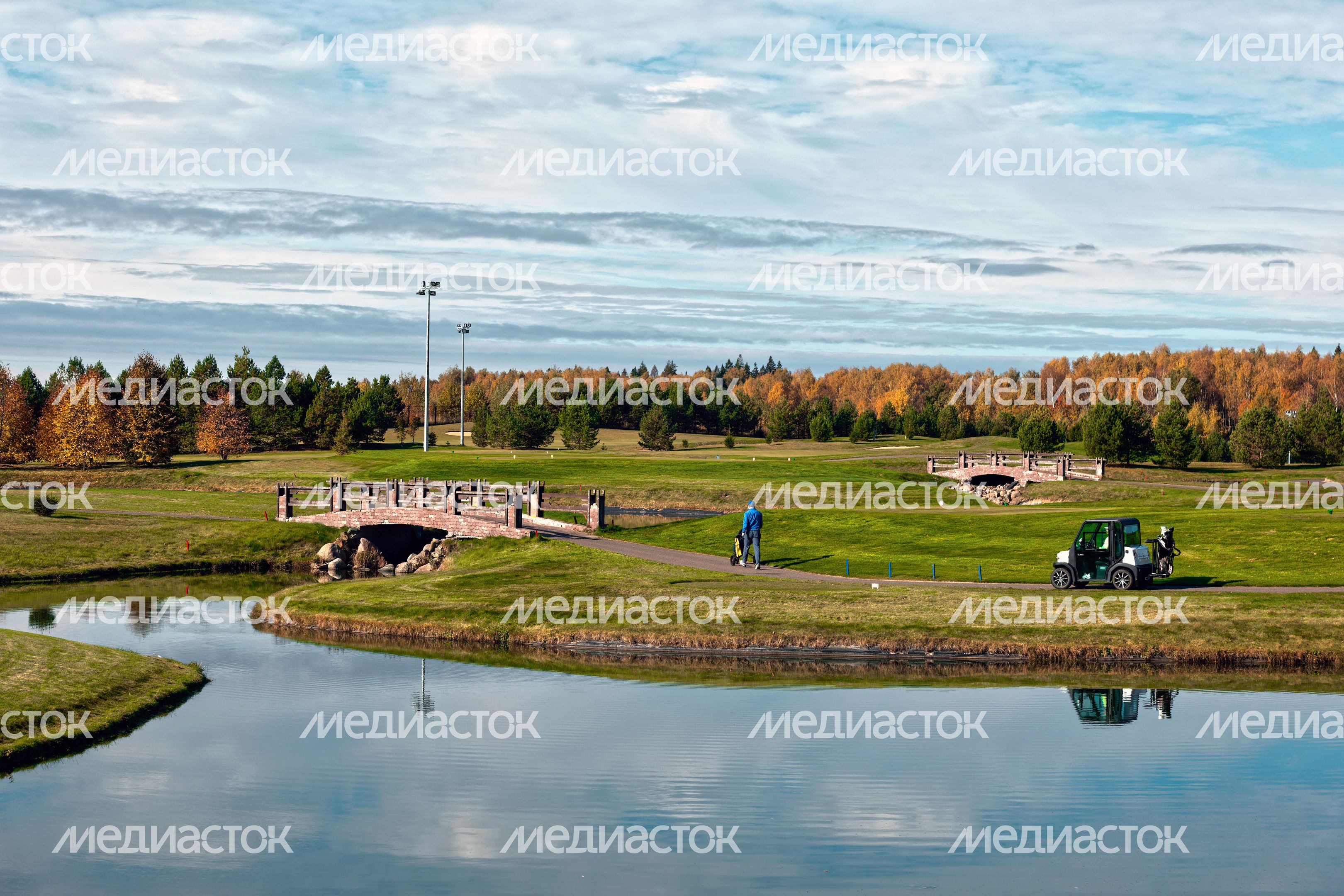 Гольф-поле клуба Dmitrov Golf Resort в Дмитровском округе Гольф-поле клуба Dmitrov Golf Resort в Дмитровском округе