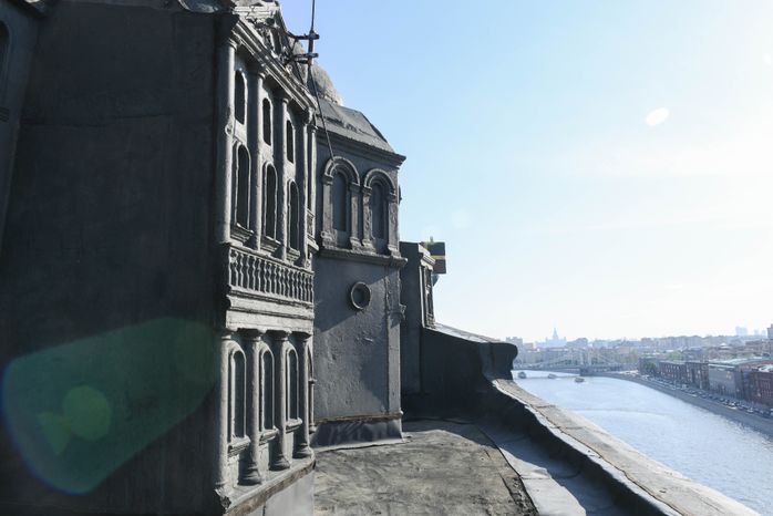 Памятник «В ознаменование 300-летия Российского флота» в Москве, 2 часть