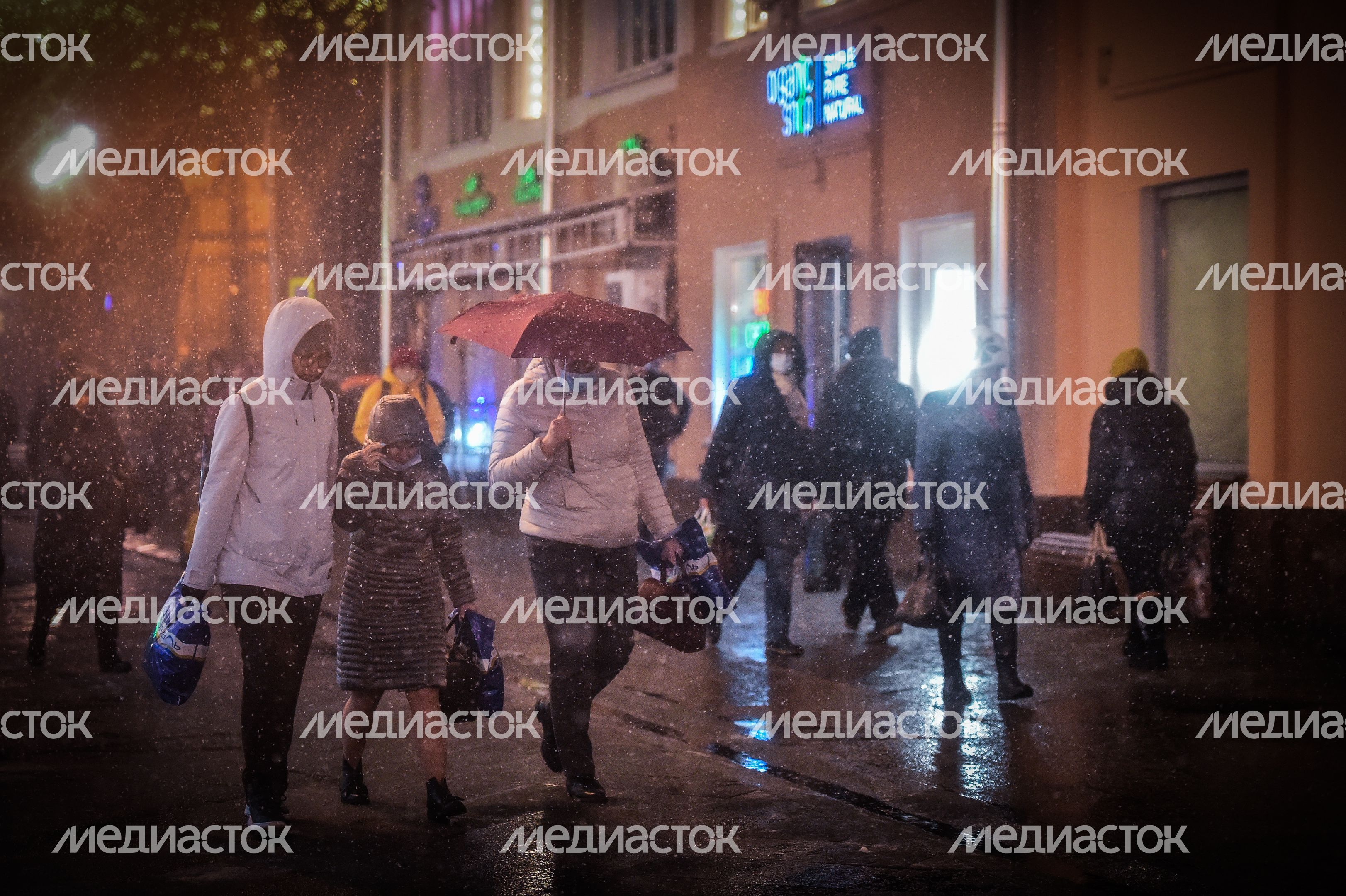Первый снег в Москве