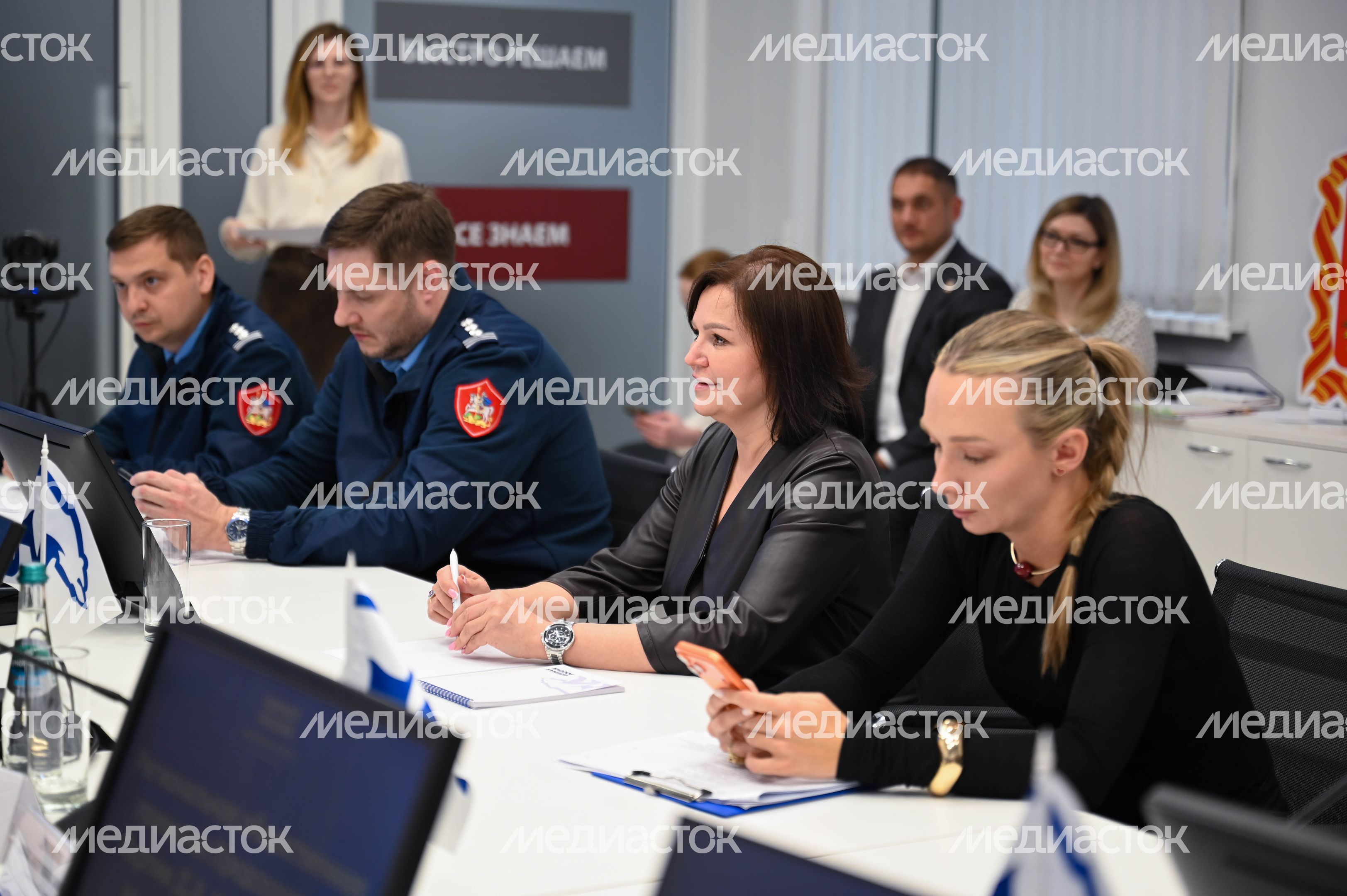 Игорь Даниленко провёл личный приём граждан в Ленинском округе Игорь Даниленко провёл личный приём граждан в Ленинском округе