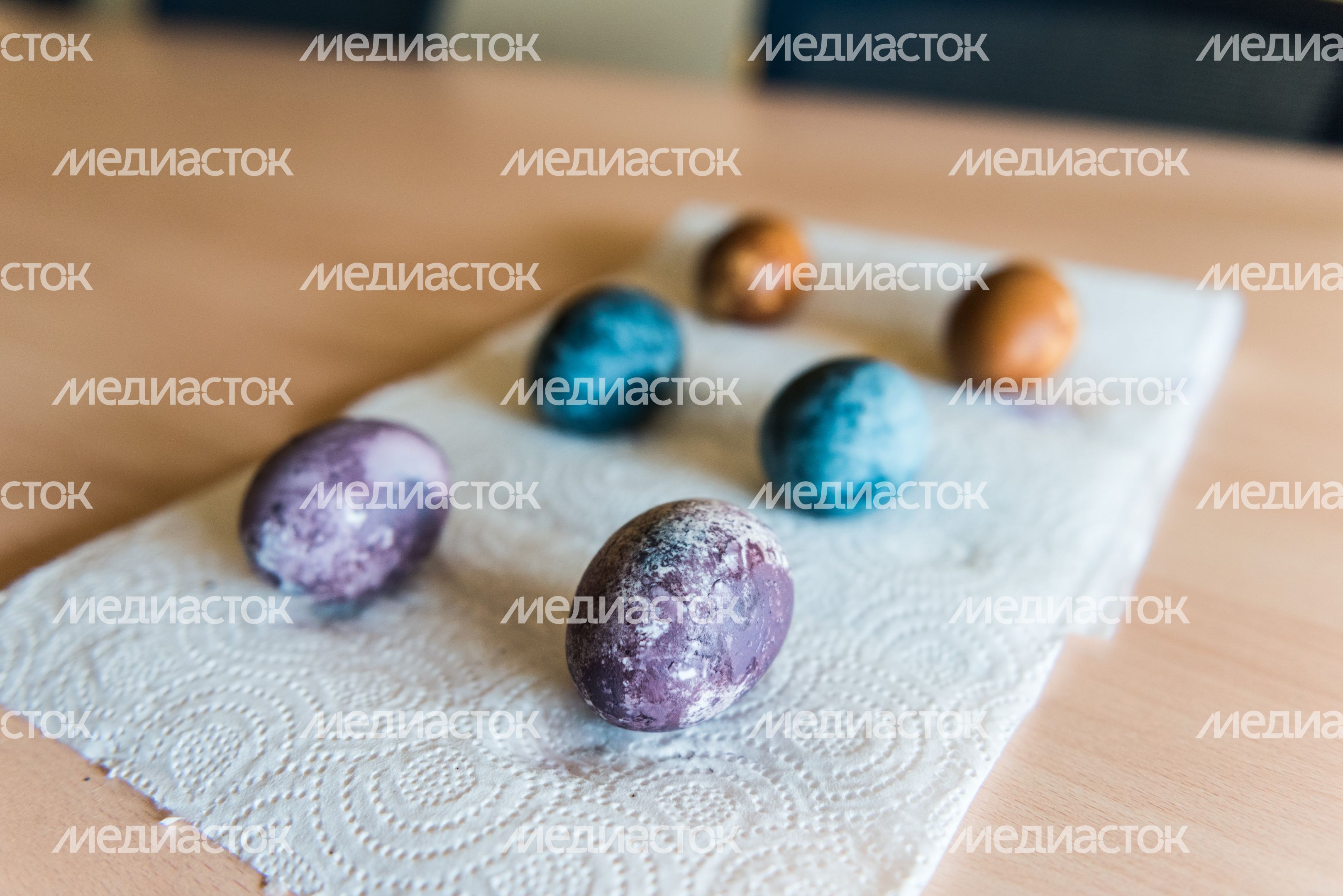 Эксперимент РИАМО по окраске яиц к Пасхе