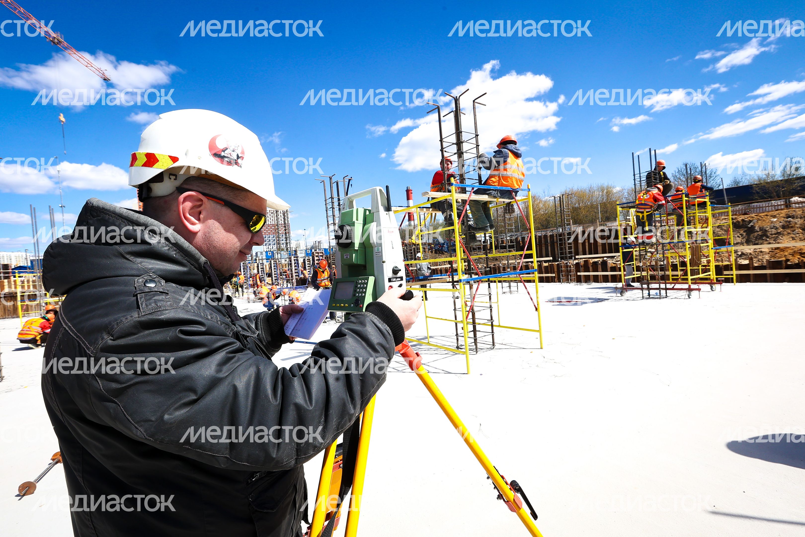 Проверка Губернатором Подмосковья хода строительства Московской областной детской больницы