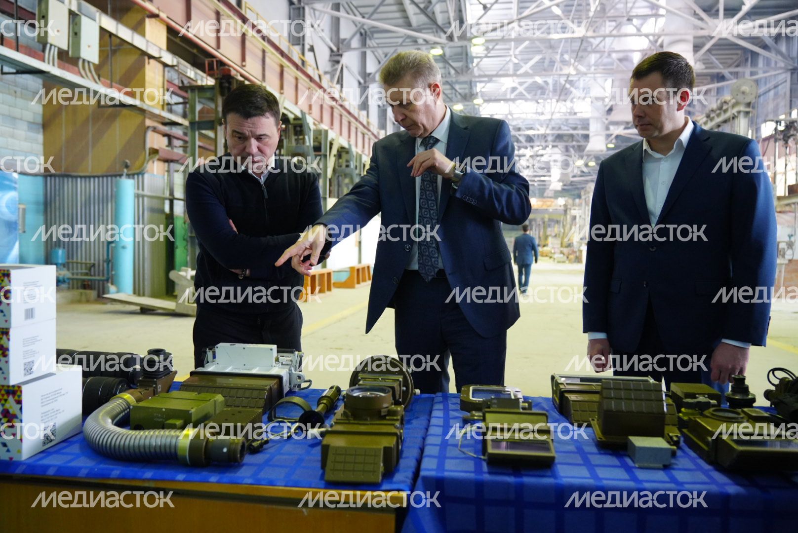 Посещение губернатором завода оптического стекла в Лыткарино