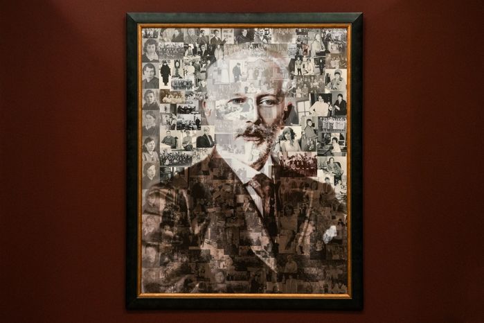 Выставка «К 130-летию музея-заповедника П.И. Чайковского» в Клину