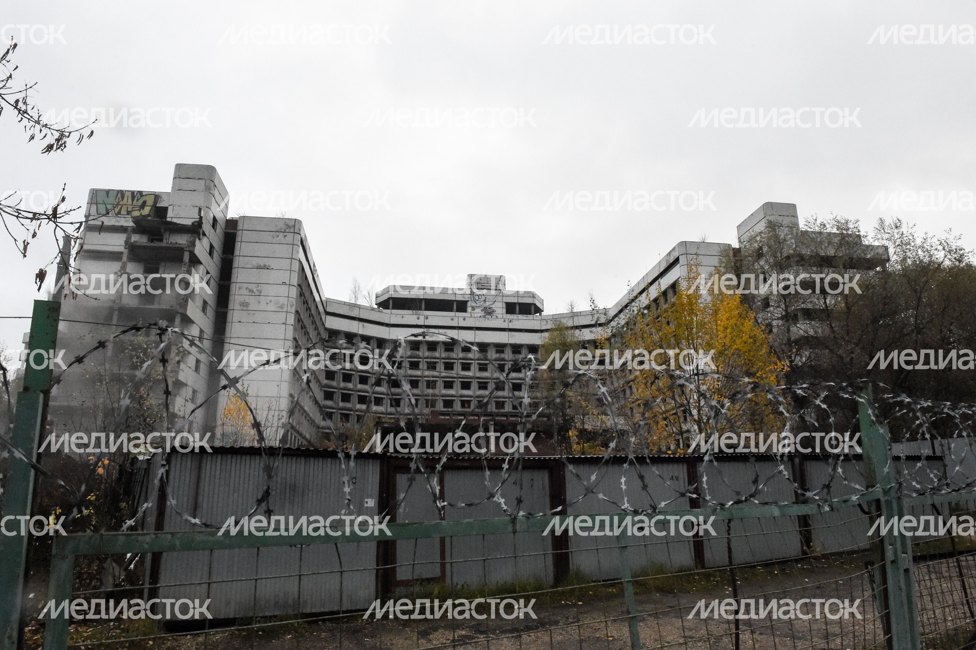 Начало работ по демонтажу Ховринской заброшенной больницы