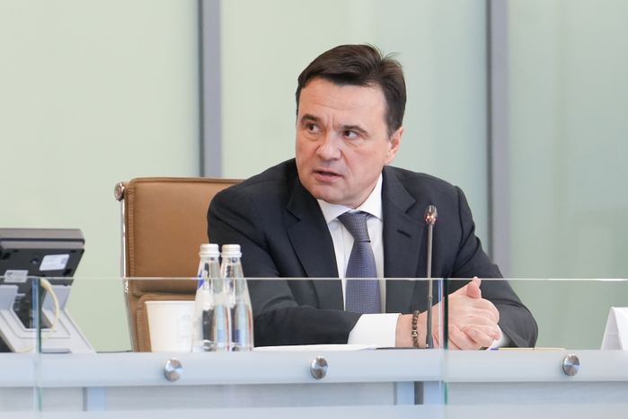 Андрей Воробьев рассказал о внедрении ИИ в регионе на заседании Комиссии Госсовета