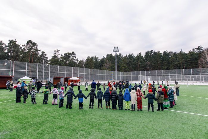 Спортивно-развлекательное мероприятие «Бегущие по снегу» в Кузьминском лесопарке в Котельниках