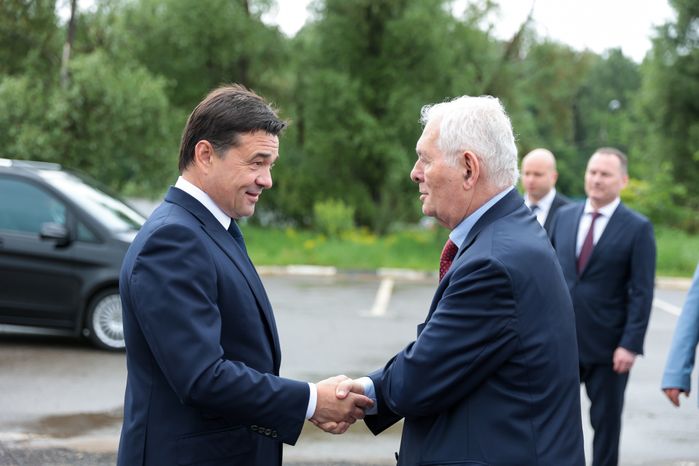 Закладка камня в основание многопрофильного детского центра «Московская областная детская больница» в Красногорске