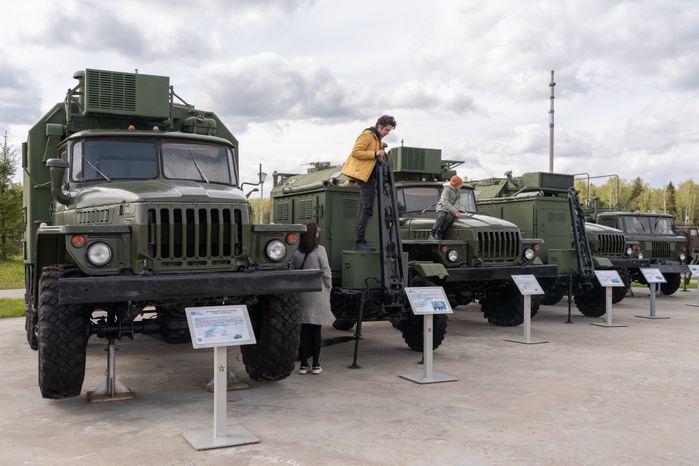 Автоматизированная станция помех "Алтаец" на Музейной площадке №1 парка «Патриот»