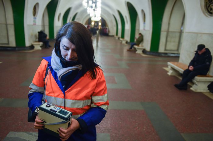 Проверка воздуха в Московском метрополитене