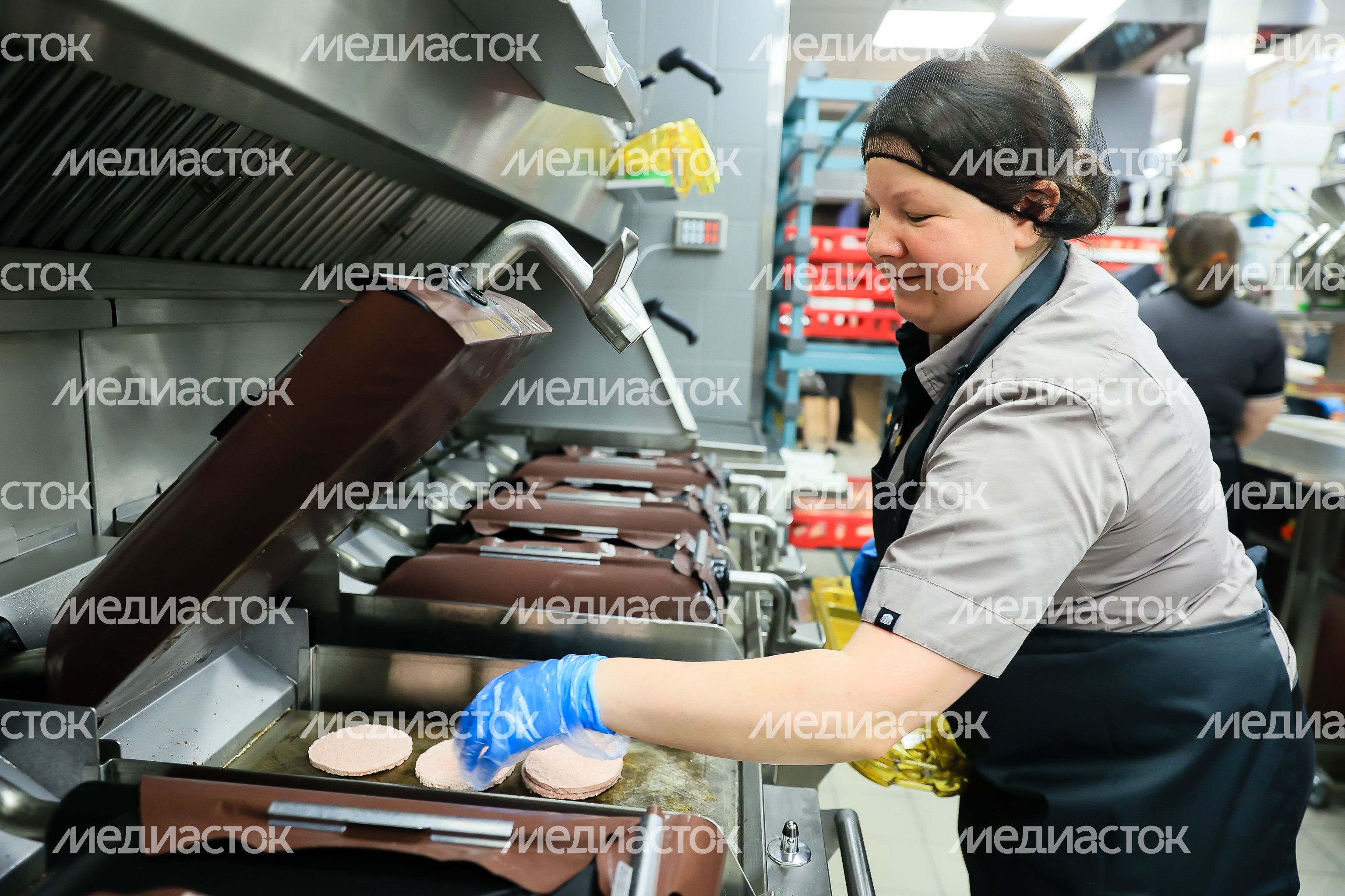 Открытие «Вкусно – и точка» в микрорайоне Путилково Открытие «Вкусно – и точка» в микрорайоне Путилково