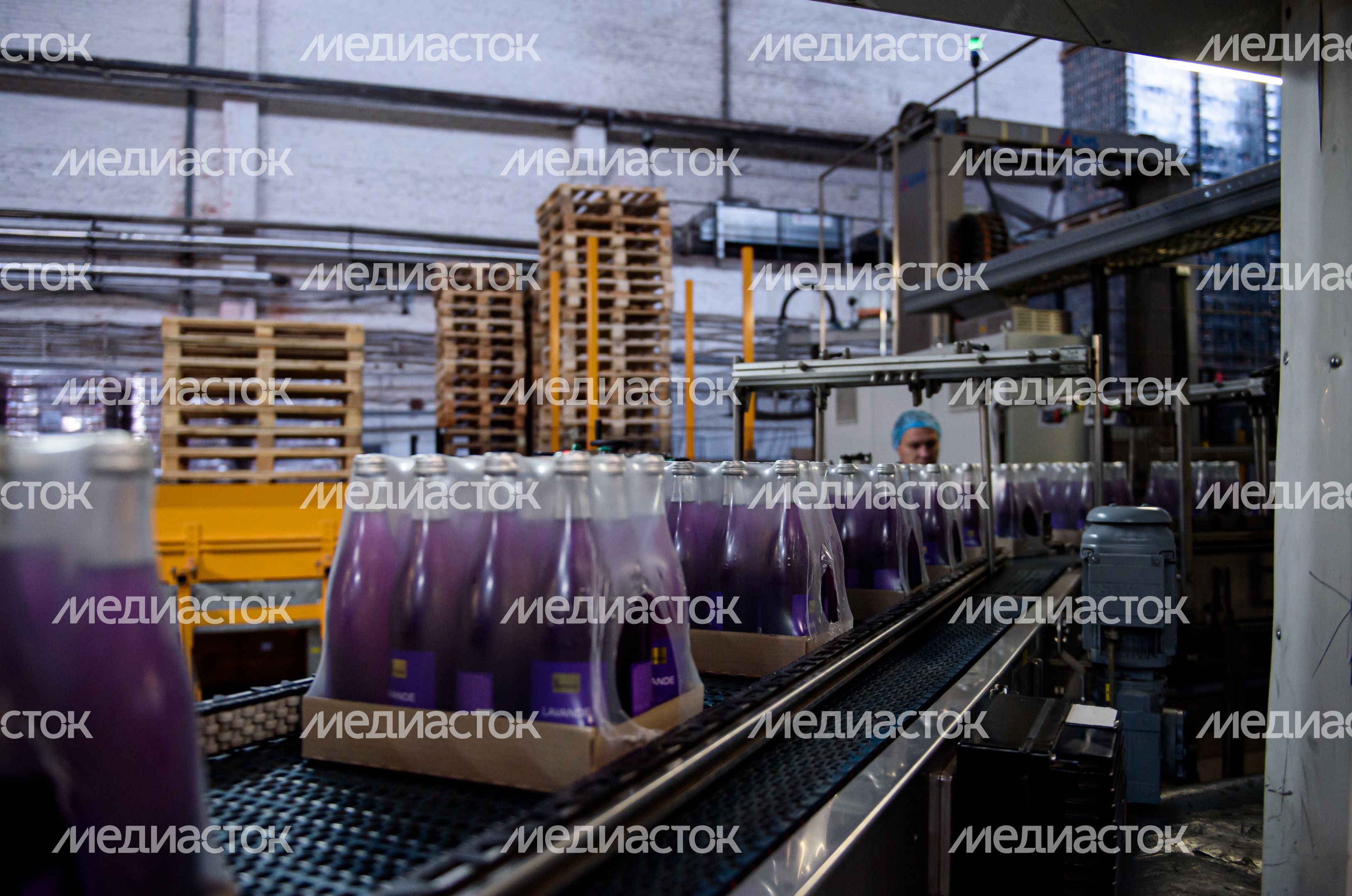 Аналог Сoca‑Cola начали производить в Подмосковье Аналог Сoca‑Cola начали производить в Подмосковье