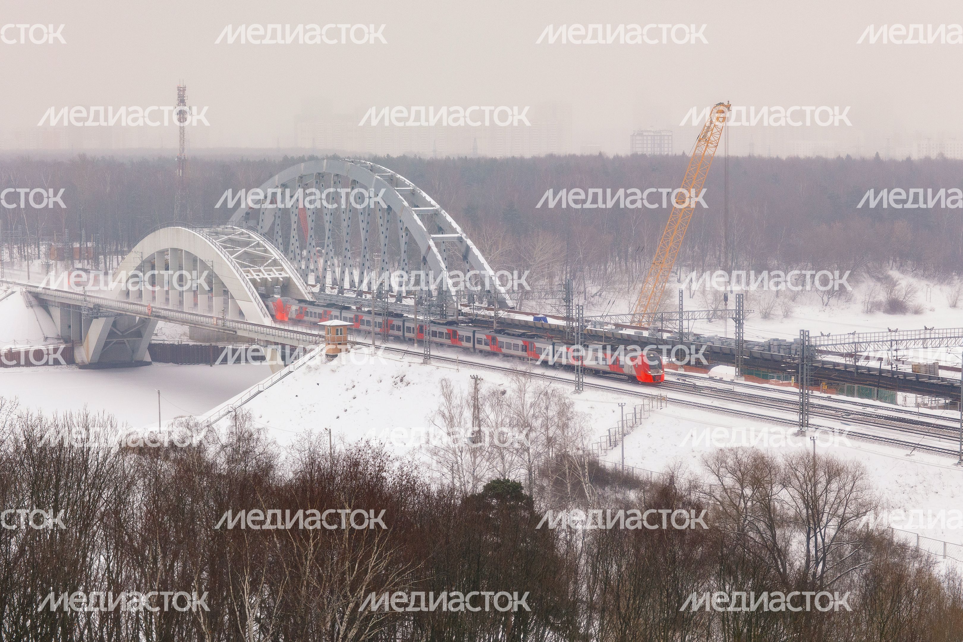 Железнодорожный мост в Химках