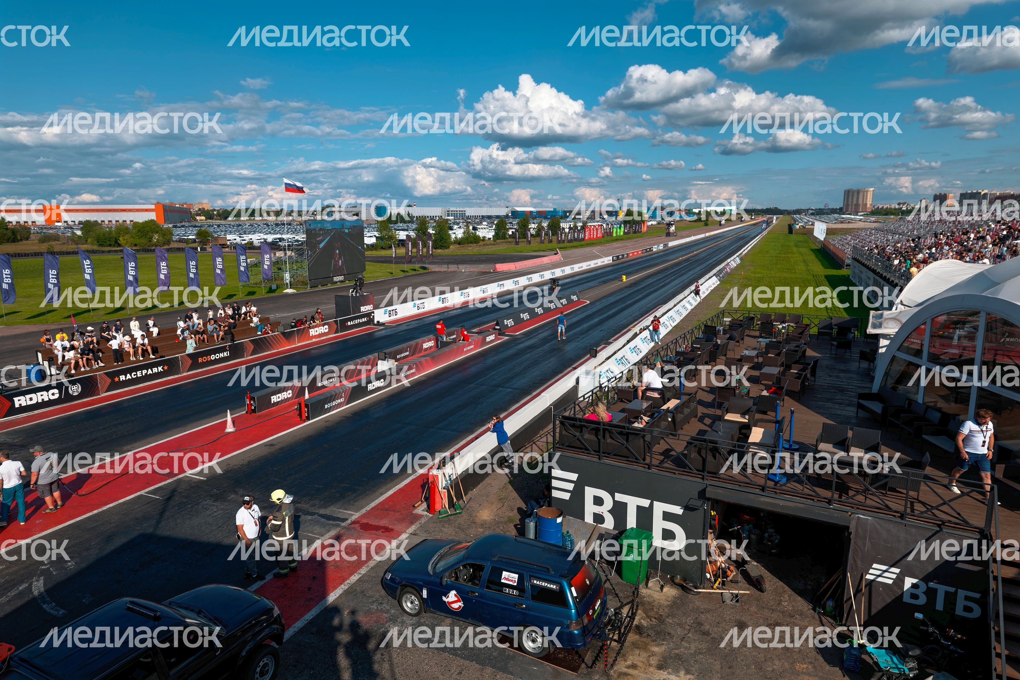 Чемпионат и Кубок России по дрэг-рейсингу RDRC 2026. Заезд гоночных болидов на автодроме RDRC Racepark в Раменском округ Чемпионат и Кубок России по дрэг-рейсингу RDRC 2026. Заезд гоночных болидов на автодроме RDRC Racepark в Раменском округ