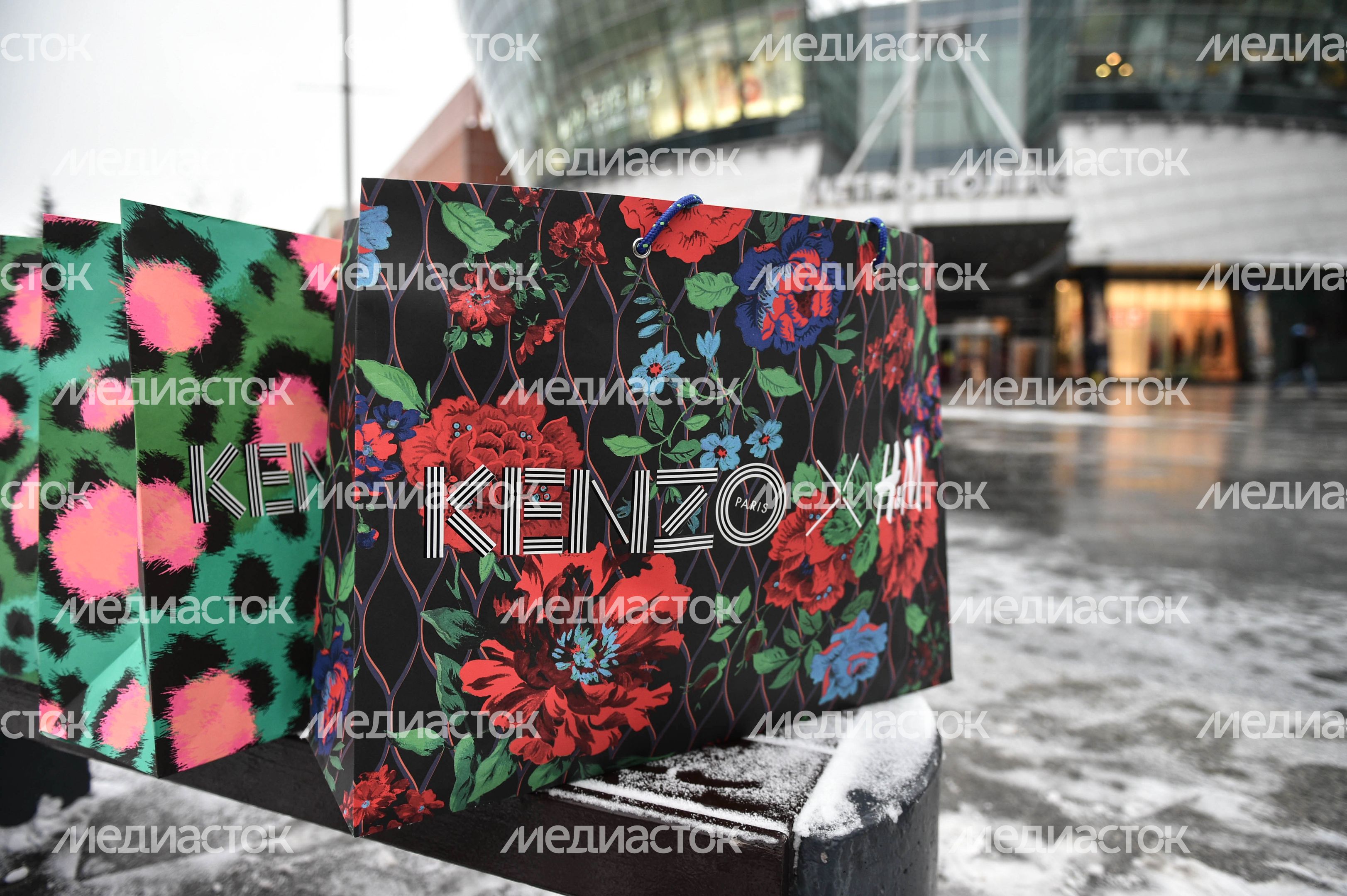 Открытие продаж коллекции KENZO для H&M Открытие продаж коллекции KENZO для H&M