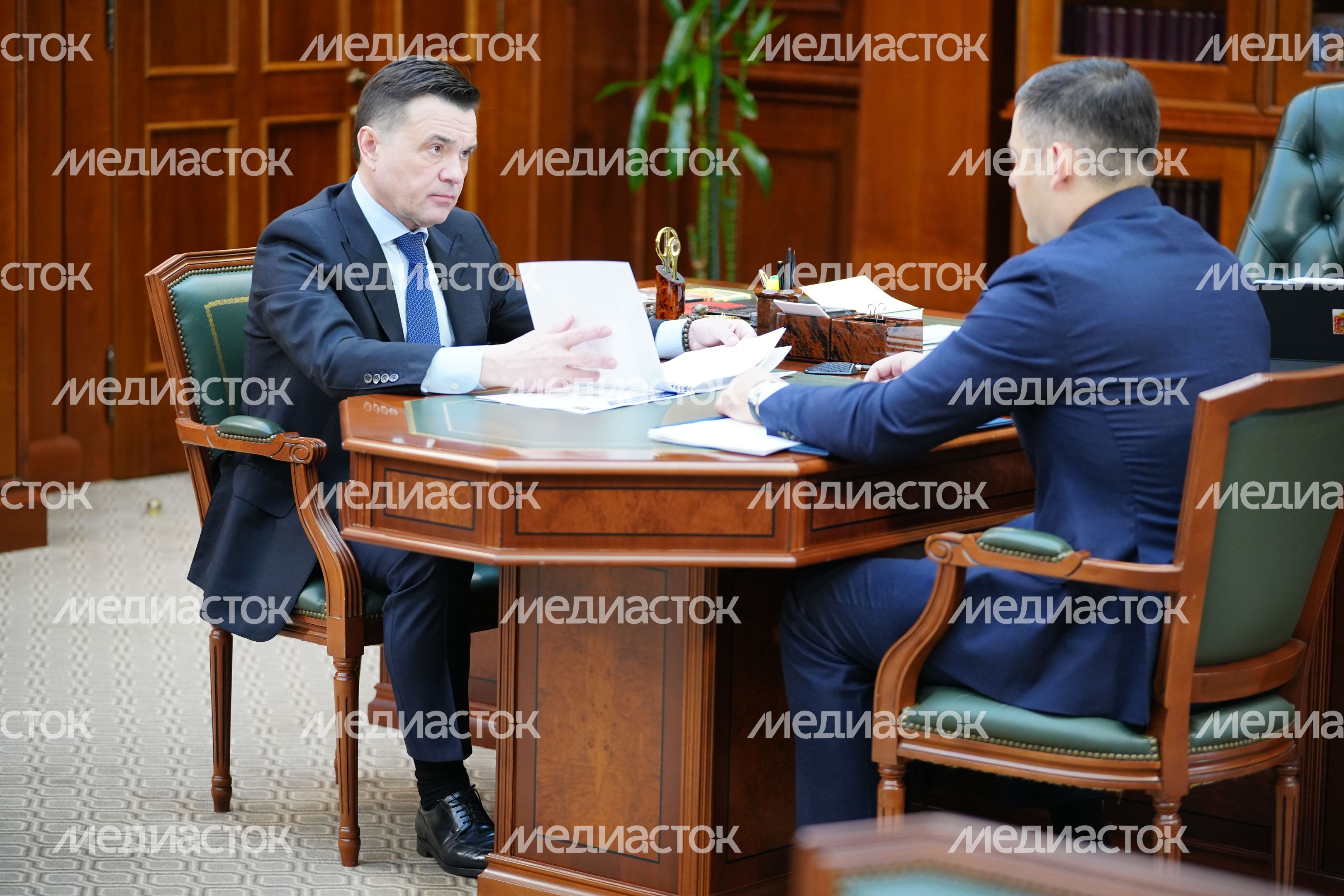 Андрей Воробьев обсудил с главой г.о. Подольск приоритетные задачи муниципалитета