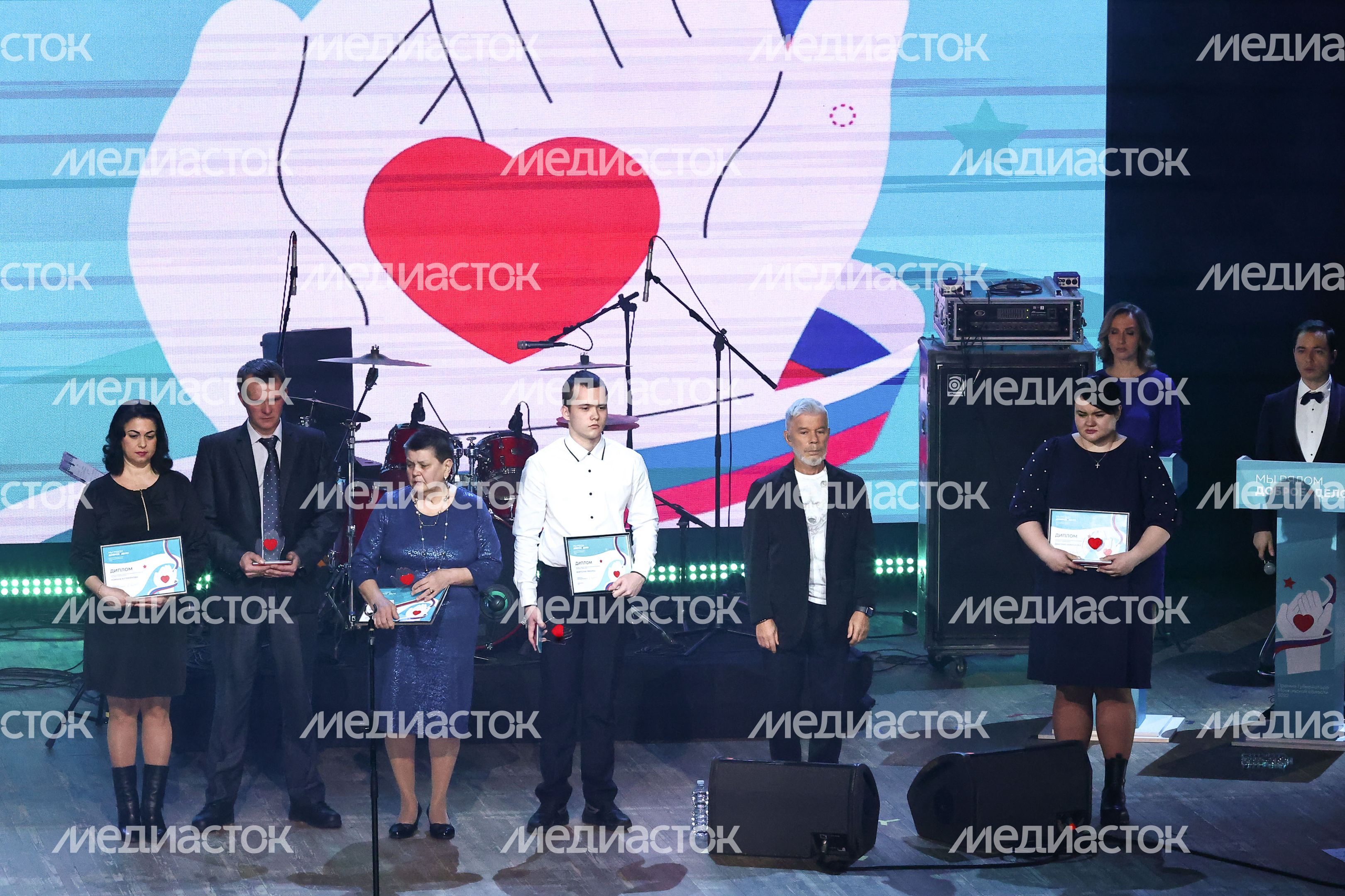 Награждение Губернатором лауреатов губернаторской премии «Мы рядом. Доброе дело»