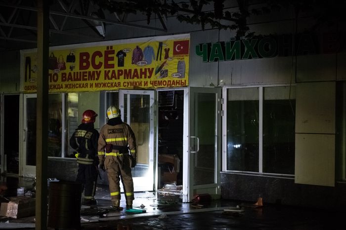 Пожар в торговых павильонах в Москве