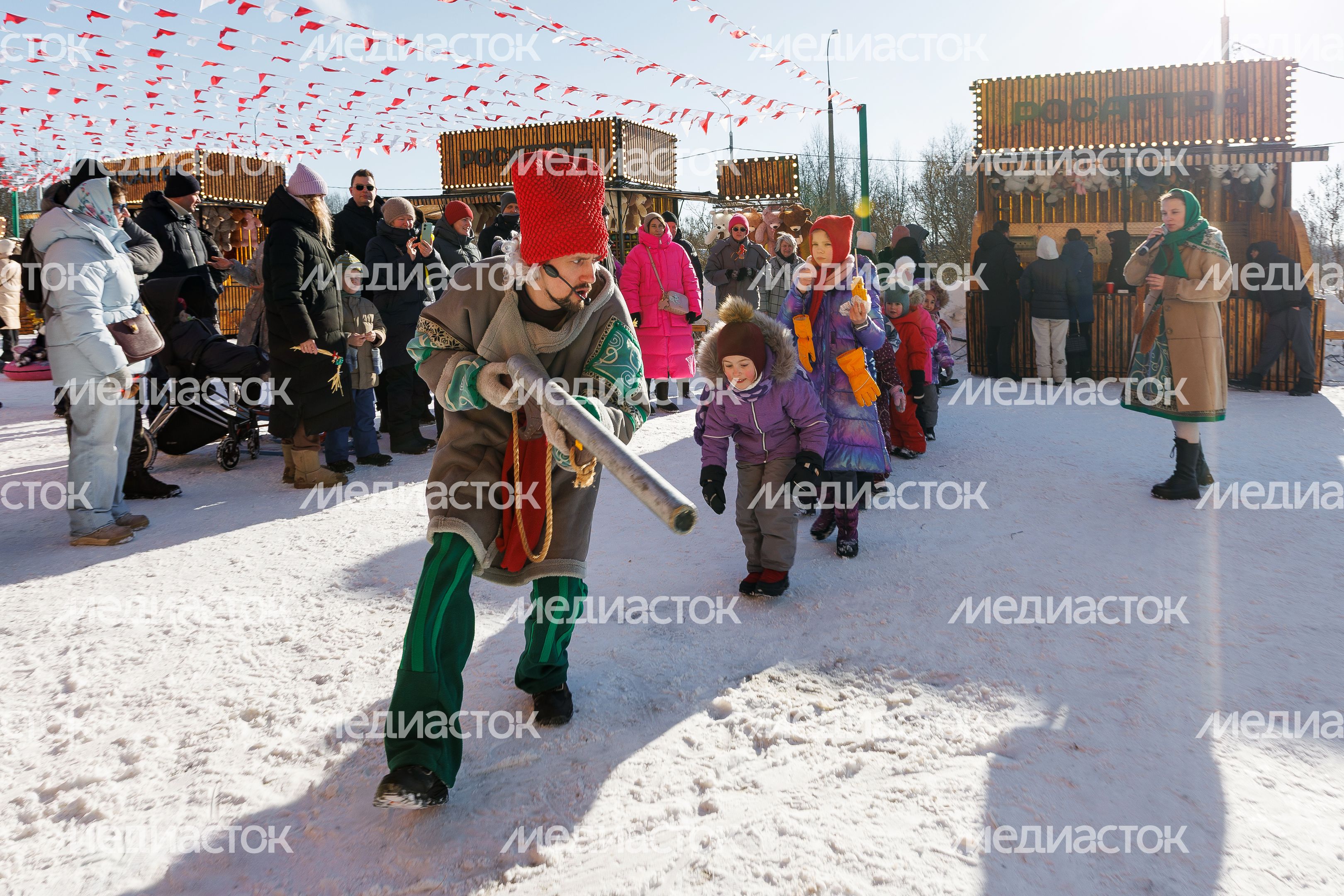 Гулянья на главной Масленице России в Горках Ленинских