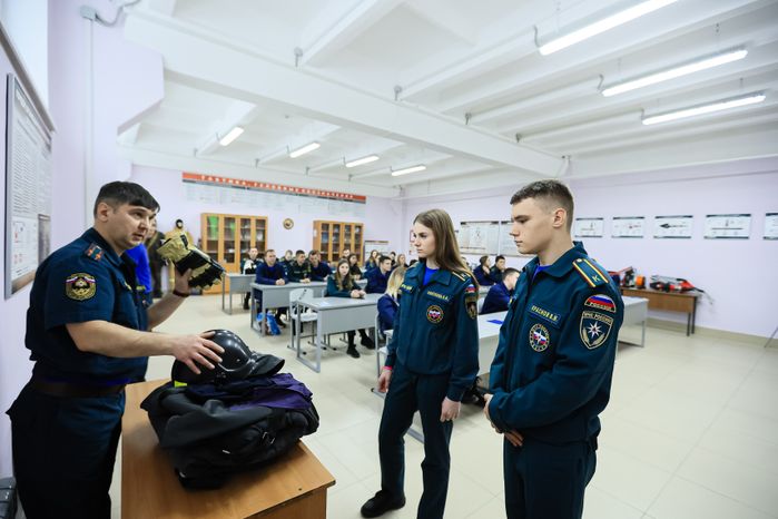 Посещение Губернатором Павлово-Посадского Техникума