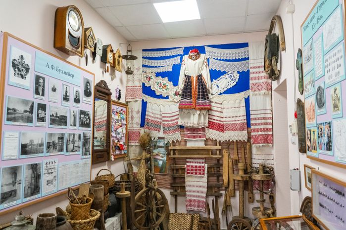 Лотошино. Микулинская картинная галерея