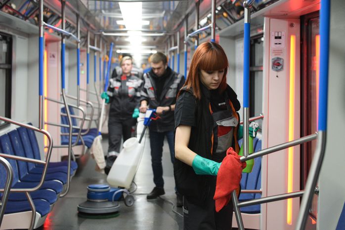 Кварцевание и обеззараживание вагонов метро в Москве