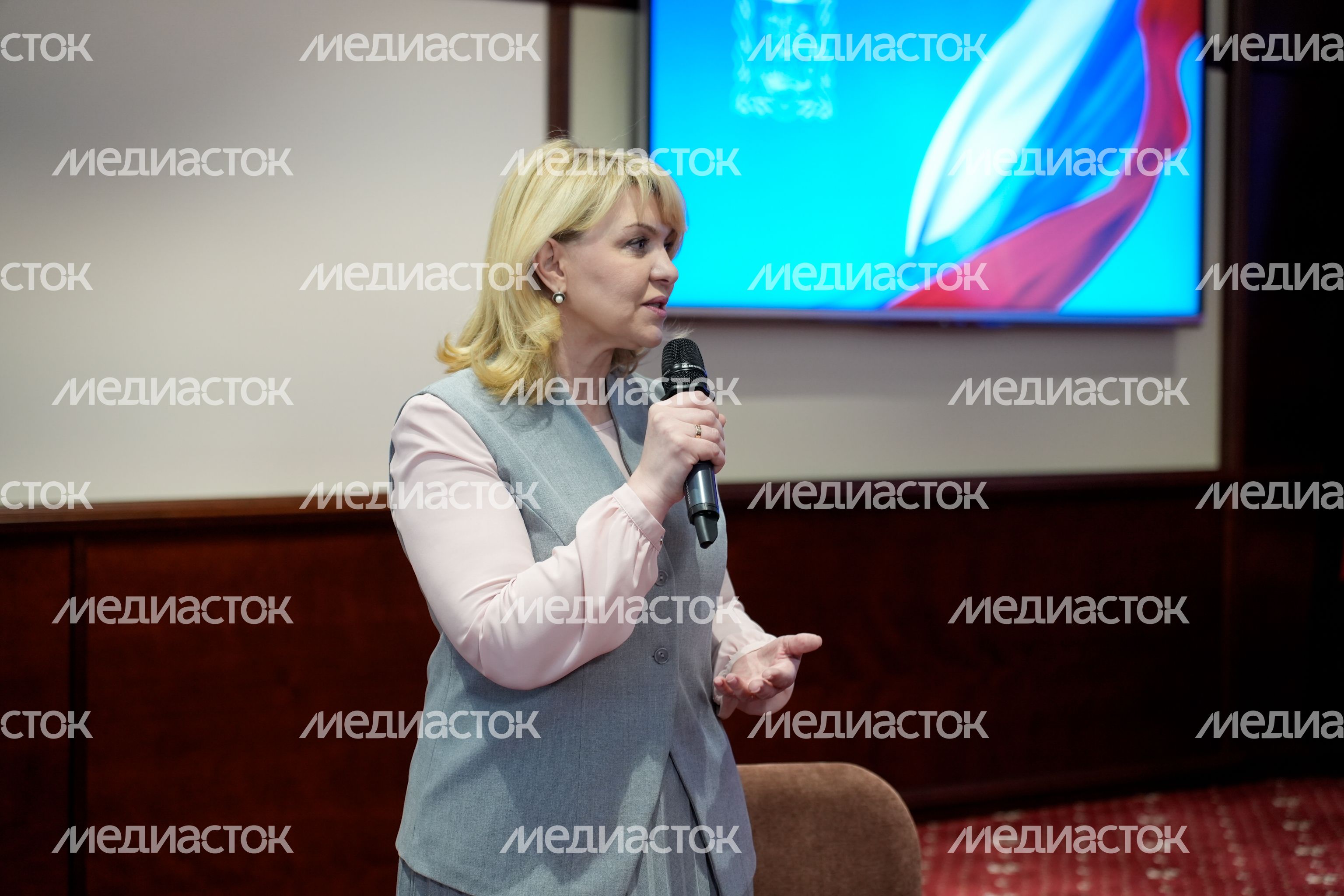 Ветераны СВО и семьи погибших героев в Доме правительства Московской области