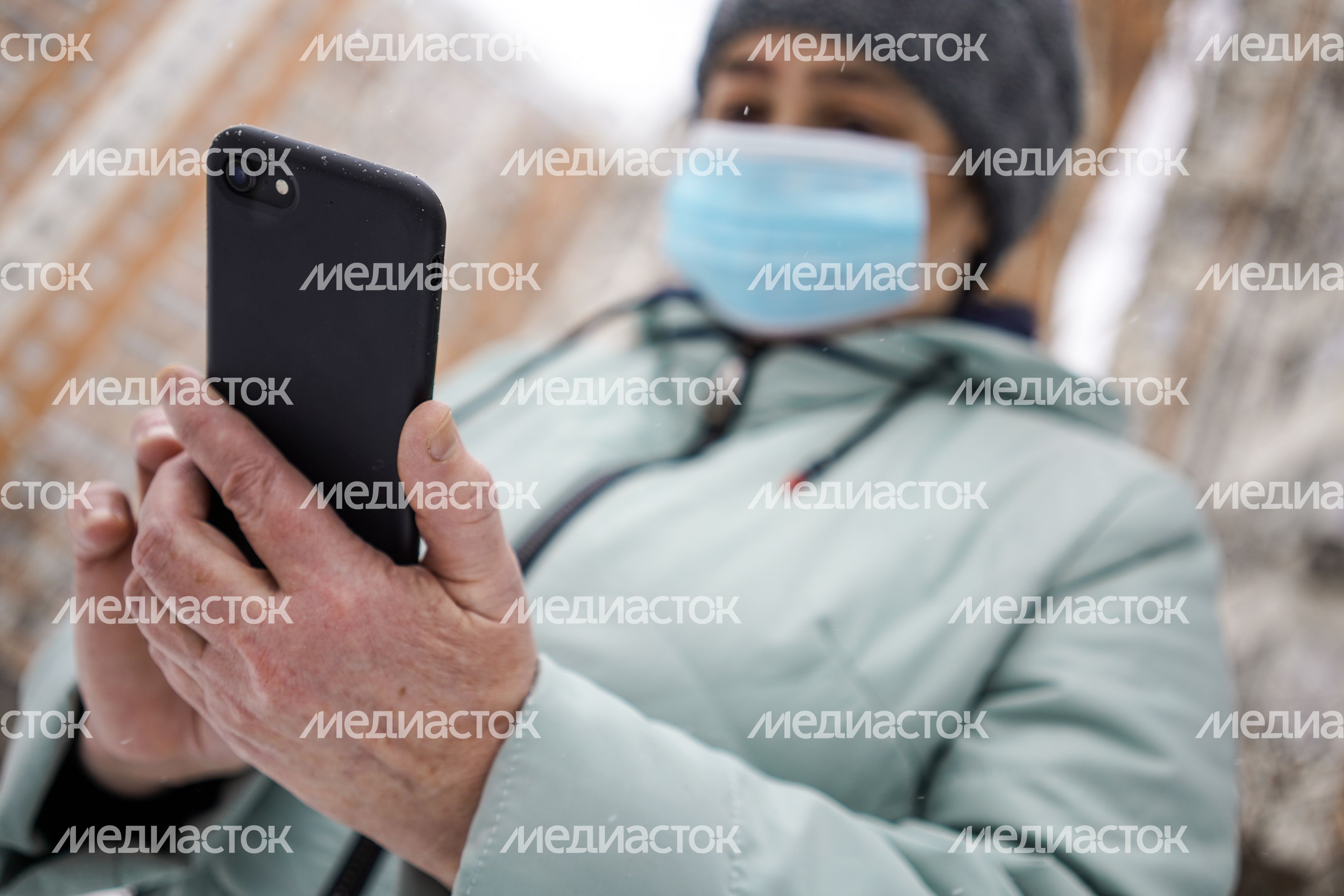 Мобильные телефоны