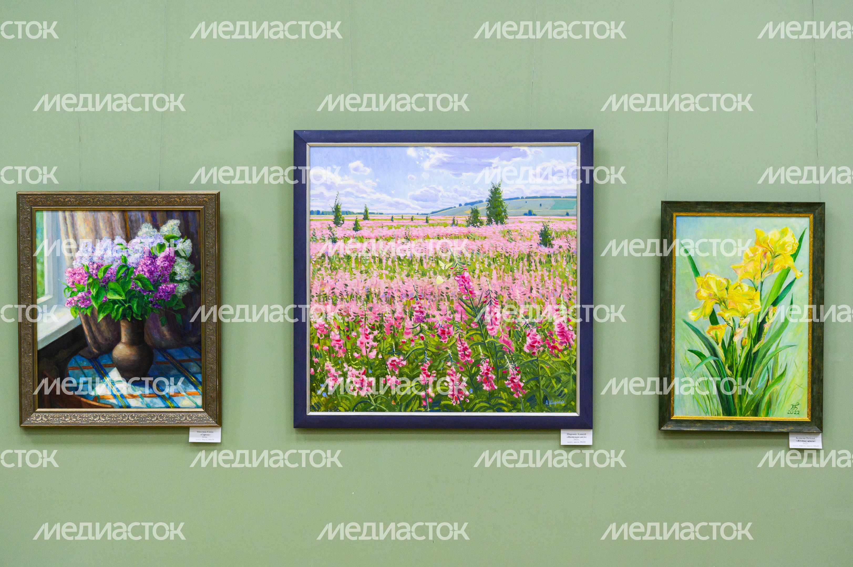 Выставка «Фестиваль цветов» в Пушкинском доме художника Выставка «Фестиваль цветов» в Пушкинском доме художника