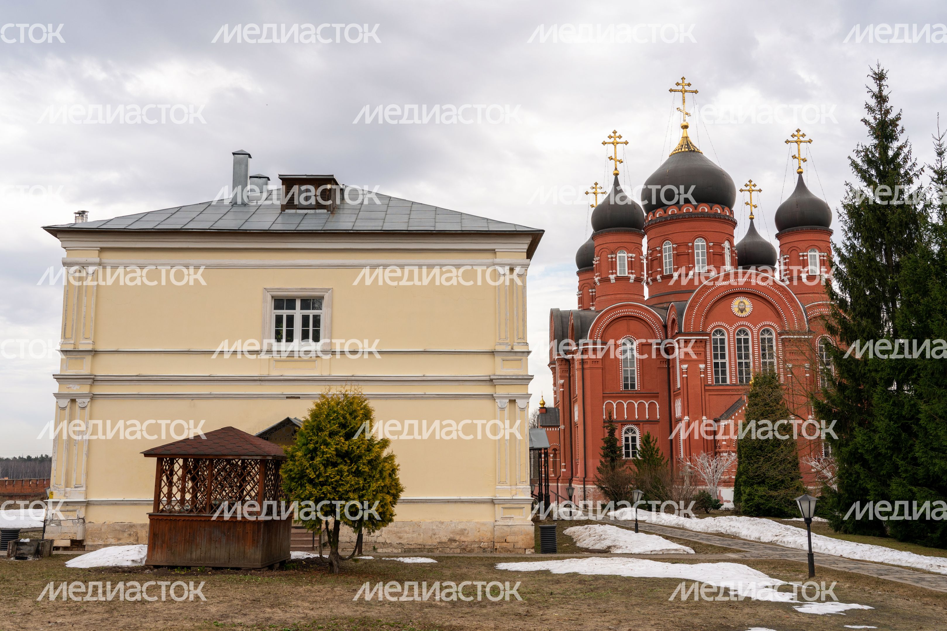 Крестовоздвиженский Иерусалимский ставропигиальный женский монастырь в пос. санатория Горки Ленинские Ленинского округа