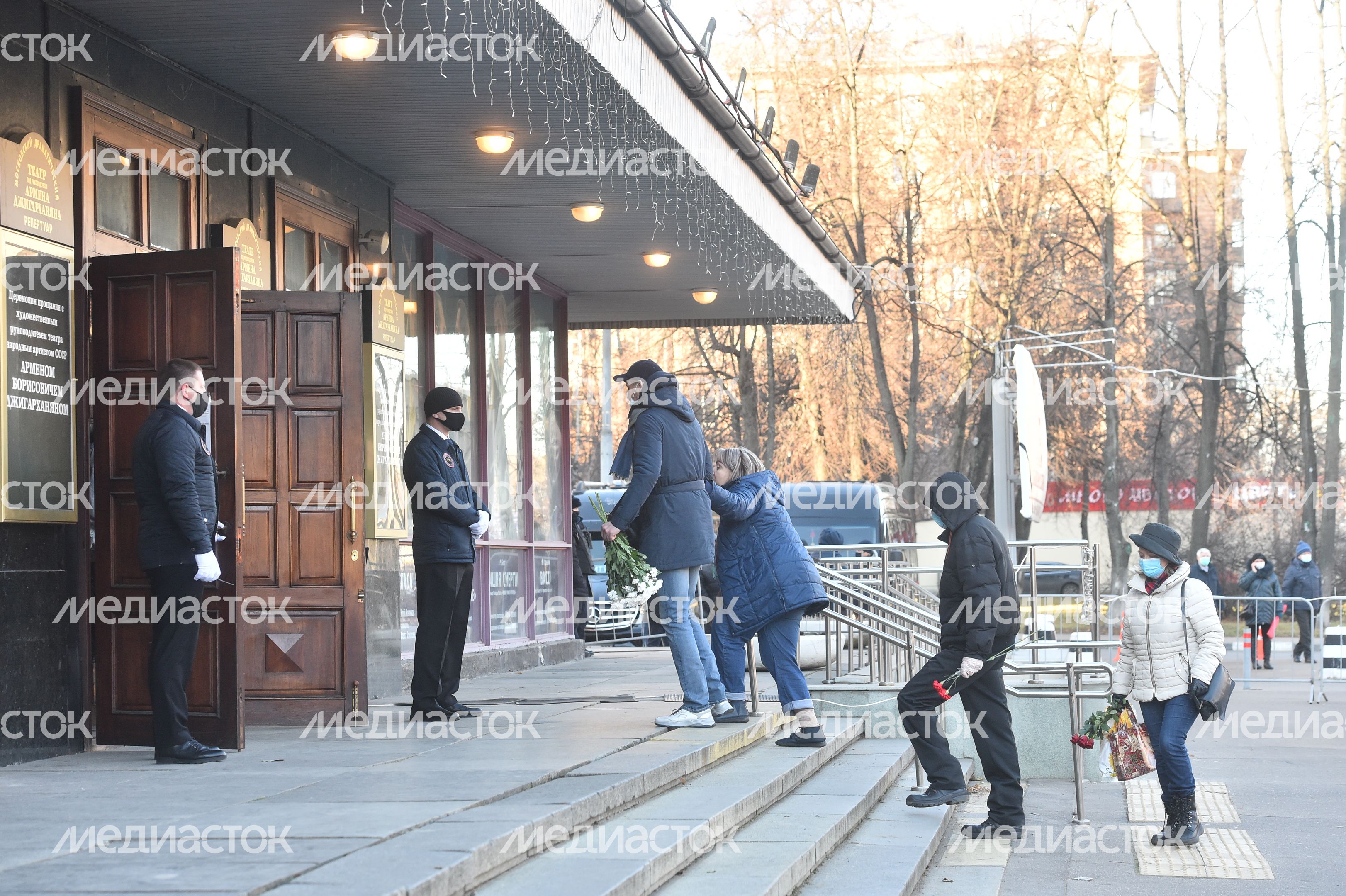 Церемония прощания с Арменом Джигарханяном в Москве