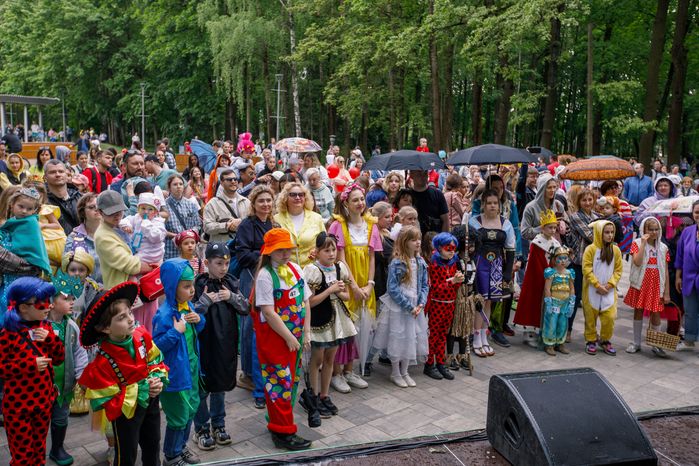 Конкурс на лучший карнавальный костюм в честь Дня защиты детей в парке им. Л.Н. Толстого в Химках