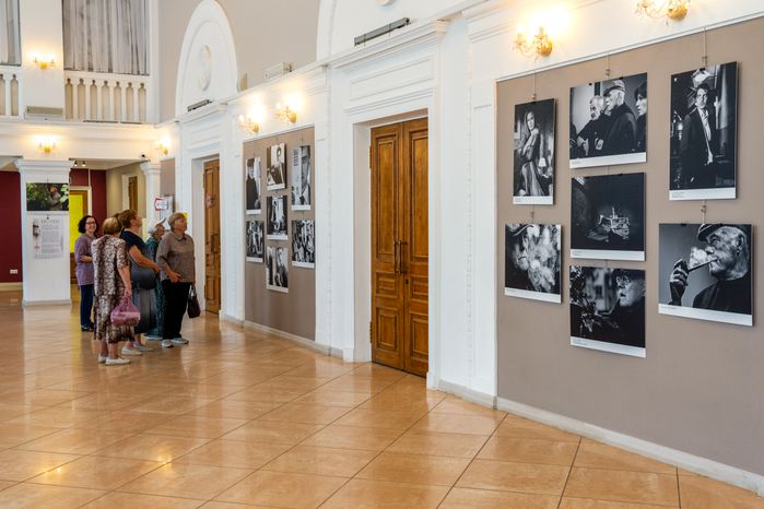 Фотовыставка на кинофестивале «Движение по вертикали» памяти Станислава Говорухина в Дмитрове